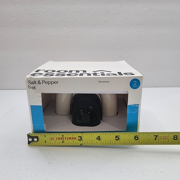 Arches Salt &Pepper Stoneware Shakers Room Essentials New In Box - Picture 7 of 9